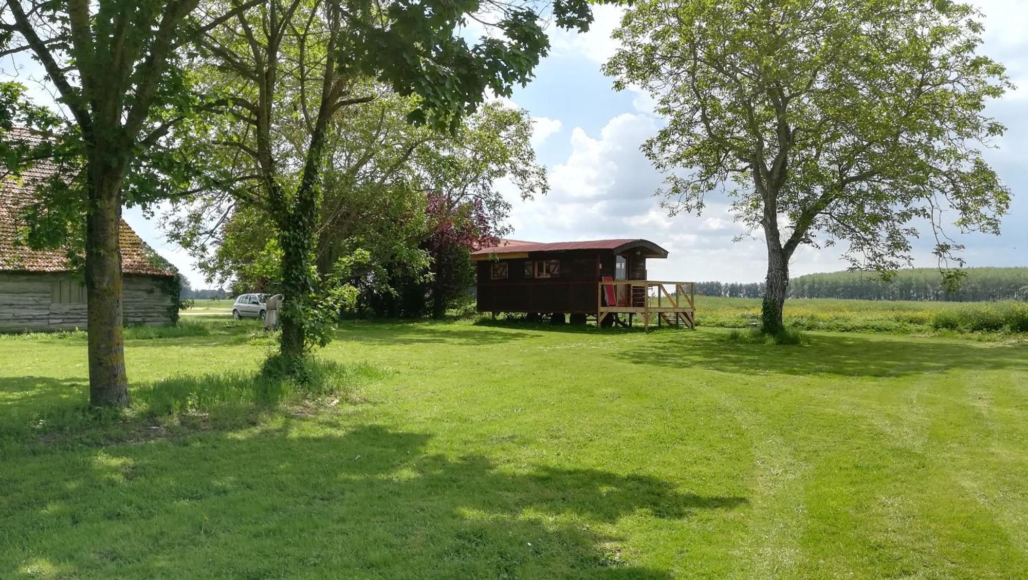 La Ferme De L'Isle Et Sa Roulotte Bed & Breakfast Avaray Cameră foto